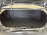 積み下ろしのしやすいデッキにはたっぷりと荷物を積み込んでいただけます。遊びから仕事まで、様々なシーンで頼れます♪