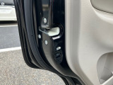 ロックドアがあり、安全に運転することができます。
