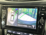 【アラウンドビューモニター】専用のカメラにより、上から見下ろしたような視点で360度クルマの周囲を確認することができます☆死角部分も確認しやすく、狭い場所での切り返しや駐車もスムーズに行えます。
