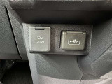 シガーソケット用の充電器が使用可能です!