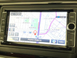 ●純正ナビ:一体感のあるナビは、高級感ある車内を演出してくれます。オーディオ機能も充実しておりますので、運転もより楽しめます♪