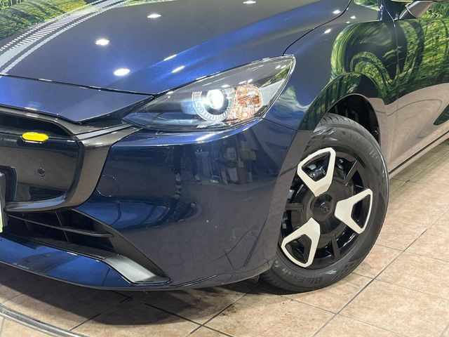 マツダ MAZDA2 1.5 15BD の中古車詳細 (28,350km, ディープクリスタル