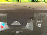 【トヨタセーフティセンス】走行中に前方の車両等を認識し、衝突しそうな時は警報とブレーキで衝突回避と被害軽減をアシスト。より安全にドライブをお楽しみいただけます。