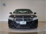 【キドニーグリル】BMWは約90年もの間、ほぼ全ての車両にひと目でBMWだと分かるこの特徴的なフロントグリルが備えられ、デザイン・アイコンとして親しまれてきました。