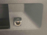 WEB掲載時にはお車に付いている装備と、様々な写真をたくさん載せるように心がけております。1台1台特徴をとらえたキャッチコメントを掲載しています。