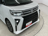ヘッドライトには目立つくすみも無くクリアに仕上がっております。ポリッシャーでのみがきの工程を取り、ツヤのあるキレイな状態へ。