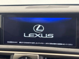 【メーカー純正ナビ】インテリアに溶け込むスタイリッシュな「専用設計」メーカーナビを装備♪視認性や操作性など基本性能にも優れ、より上質なカーライフをお楽しみいただけます。