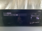 Apple Carplay・Android Auto対応!マツダ コネクト(コマンダーコントロール)でスマートフォンを操作して、通話、音楽を聴いたり、マップで目的地を調べることができます。