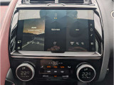 新しく生まれ変わったインフォテイメントシステム「Pivi Pro」を搭載します。AppleCarPlay / Android Auto接続にも対応。より直感的でスマートな操作が可能となります。