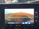 駐車時に便利なバックカメラを装着しています。