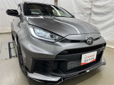 LEDヘッドライトです。デザイン性がよくとても明るいので、夜間の走行や悪天候でも安心です。しかも長寿命!