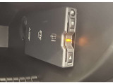 ディーラーオプションのETCユニット車載器を搭載しています。