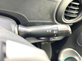 【オートライト】周りの明るさに応じて自動でヘッドライトの点灯・消灯ができる機能です!ライトの付け忘れ・消し忘れなどが無くなり、雨の日や夕方の走行も安心!トンネル通過時も便利ですね♪