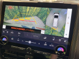 【パノラミックビューモニター】専用のカメラにより、上から見下ろしたような視点で360度クルマの周囲を確認することができます☆死角部分も確認しやすく、狭い場所での切り返しや駐車もスムーズに行えます。