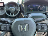 クルーズコントロール、ステアリングリモコンスイッチも付いておりますので運転中の操作も楽々ですよ!