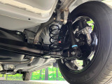 お車を安心してお乗りいただく為には、足回りの定期点検が欠かせません。サービスサポート(有償保証)では無料点検もご提供しており、安心のカーライフをお過ごしいただけるサポート体制が整っています。