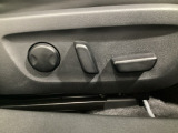 パワーシートを装備!体格や好みに応じたポジションをスムーズに調整できます。