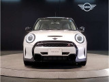 【MINI認定中古車】MINIのご購入はぜひMINI正規ディーラーで!メーカー基準の納車前点検整備を全車実施。規定整備を実施された車両にのみ付帯出来る全国保証。