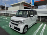 当社自慢のお車です。横にこの車のセールスポイントを、写真と説明でアピールしてあります!まずはご覧になってください。いろんなところをチェックできますよ♪