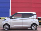 お出かけが、もっと楽しくなる軽。新しい日産デイス(*^^)v クルマが360&deg;周囲を見守ってくれるから、安心しておでかけできます。ボディカラーは明るい輝きのスターリングシルバーです。