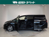 両側パワースライドドア付きだから、狭い駐車スペースなどでの 乗り降りラクラク!小さなお子さまのいるご家庭には嬉しい装備。