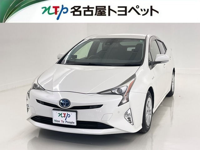 トヨタ プリウス 