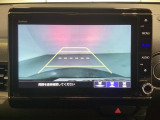 バックでの車庫入れも安心です! リアカメラが付いているバックモニター付のナビを装備しております。操作線もついており距離感も画面から確認できます。