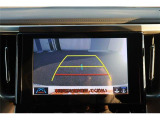 バックモニター付ですので、車庫入れも駐車もラクラクです。