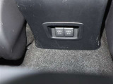 当社でご購入していただいた全ての車両はご納車前に、しっかり点検・整備してからのご納車になります。点検部位はエンジンオイル交換・ワイパーゴム・ブレーキ点検・調整・その他を確認の上ご納車致します。