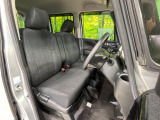 運転席シート廻りは使用感も少なく、良好な状態となっています。丁寧に使われていたことがよくわかりますね。