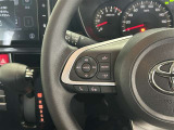 運転中、オーディオの操作をしてて、ハッとしたことはありませんか?ステアリングスイッチは、運転中でもハンドルでオーディオの操作が可能です。安全なドライブをサポートします。