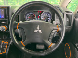 【純正革巻きステアリング】上質な革を使用することで、手にしっかり馴染みとても運転しやすいハンドルです♪