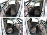 運転席・助手席はキャプテンシート。アームレストも標準装備。運転席には、シートの高さを調整出来るシートアジャスターも装備されています。