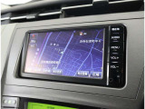 純正ナビを装備。タッチパネル式で使いやすく、お出かけもラクラクです。