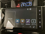 いまや必須装備「ナビゲーション」搭載!知らない場所にスイスイッとドライブ。もう、これなしではハンドルを握れませんね!でも運転中の操作は危険ですのでご注意ですね☆
