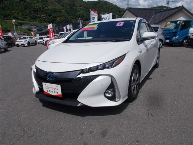 トヨタ プリウスPHV 
