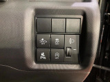 【トヨタセーフティセンス】走行中に前方の車両等を認識し、衝突しそうな時は警報とブレーキで衝突回避と被害軽減をアシスト。より安全にドライブをお楽しみいただけます。