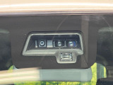 【スズキ セーフティサポート】走行中に前方の車両等を認識し、衝突しそうな時は警報とブレーキで衝突回避と被害軽減をアシスト。より安全にドライブをお楽しみいただけます。