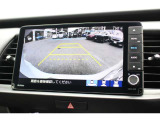 車庫入れ時は、バックカメラ3アングル切替であんしんです。