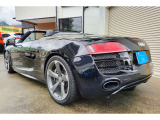 R8スパイダー 5.2 FSI クワトロ 4WD 