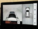 【パノラミックビューモニター】車を真上から見た状態をナビに映し出し、駐車時などをサポート☆クルマの斜め後ろなど、目が届きにくい箇所も確認できるため、いち早く障害物に気が付くことができます!