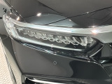LEDヘッドライトは、点灯の瞬間から最大光量を発揮し、突然暗くなるトンネルなどでの安定感を高めます。