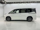 フロントからリヤまで一体感あるスタイリッシュなサイドフォルムです。