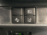 【TOYOTA SAFETY SENSE】走行中に前方の車両等を認識し、衝突の可能性がある時は警報音とブレーキで衝突回避と被害軽減をアシストしてくれます。