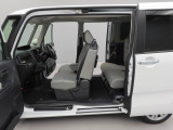 当社は購入後のアフターケアを大切にしております。納車後、1ヶ月無料点検、半年ごとにあんしん点検、12ヶ月法定点検の誘致をします。また車検までの点検をセットにした『ワンダフルパスポート』を販売中です。