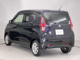 【ワイド保証】日産販売店の中古車には、無料で保証が付いています。走行距離無制限で、無料保証期間は1年間から。品質に自信があるから実現した、日産ならではの保証です。