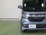 LEDヘッドライトは、点灯の瞬間から光量を発揮し、突然暗くなるトンネルなどでの安定感を高めます。