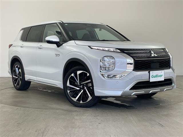アウトランダー PHEV 2.4 P 4WD 修復歴無し