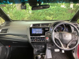 フロントガラスが大きく、ワイドな視界で運転もしやすくなるように、設計されています。