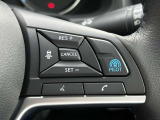 プロパイロットは、運転者が設定した車速を上限に先行車と車速に応じた車間距離を保ちながら、車線中央付近を走行するための運転操作を支援します。